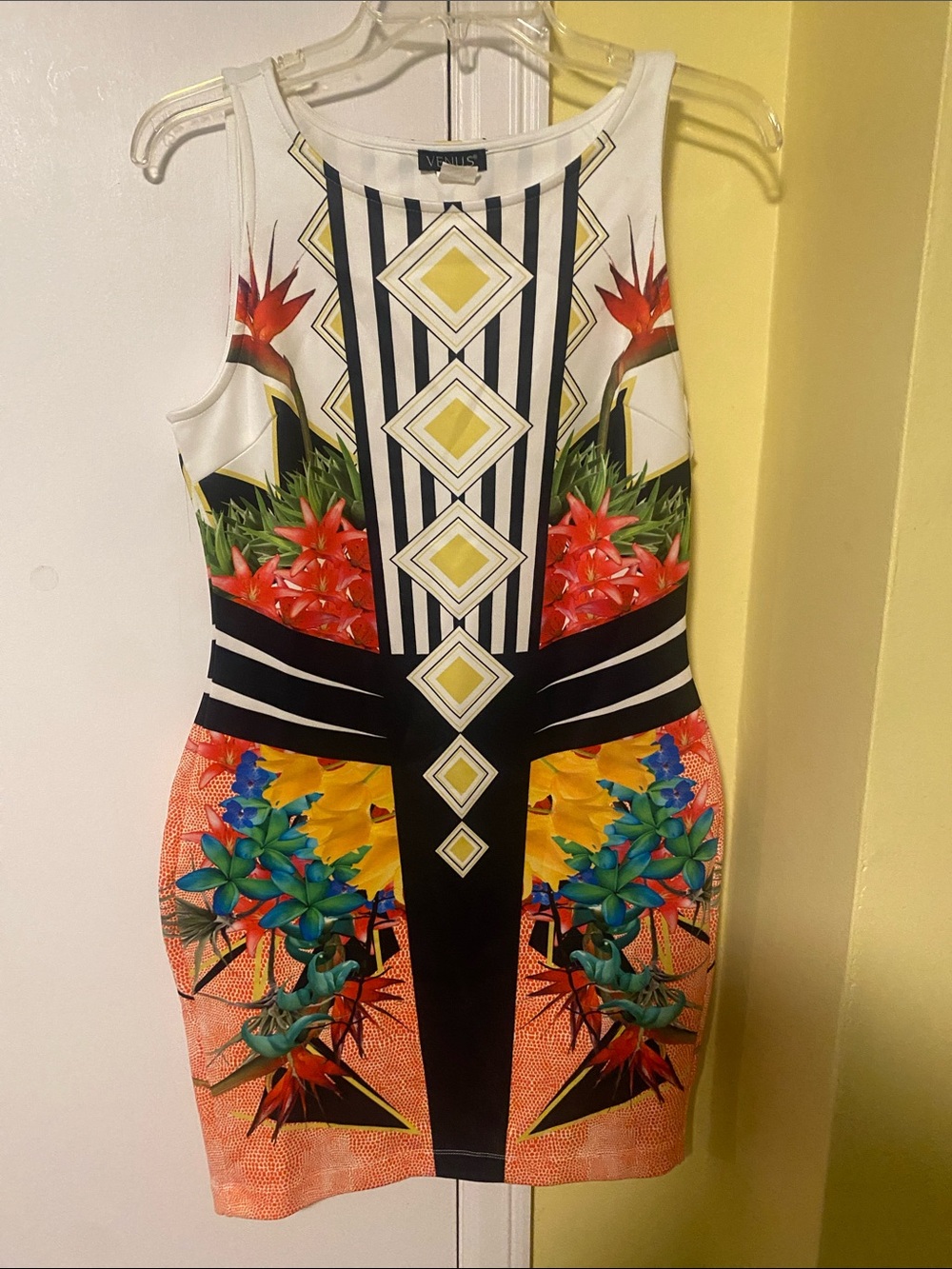 VENUS White Black Yellow Multi-Color Geo Floral Sleeveless Mini Dress